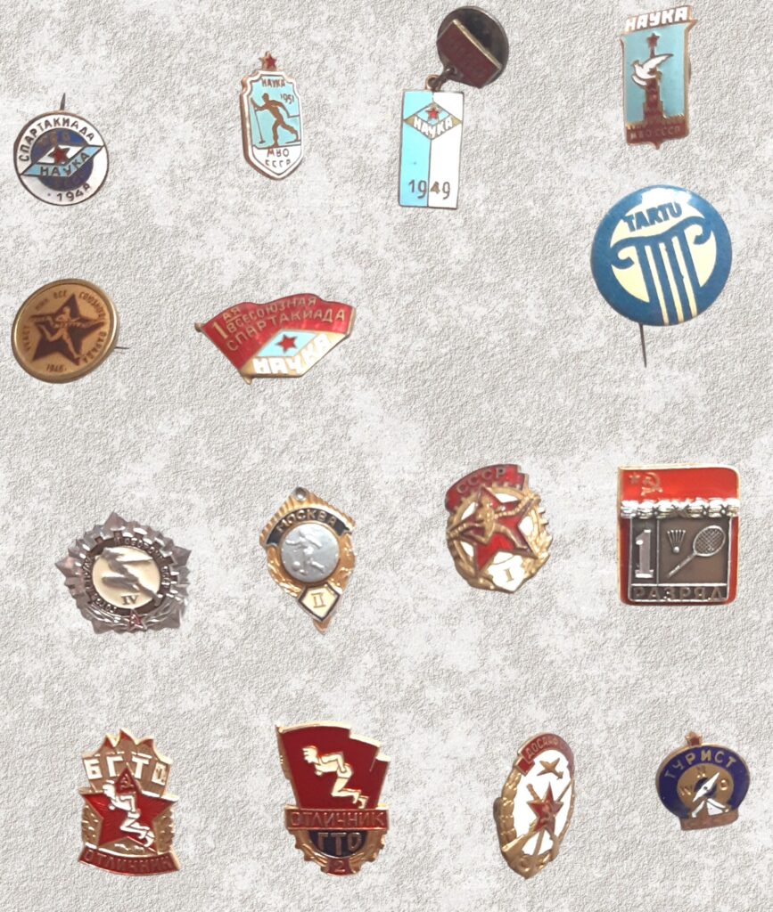значки СССР